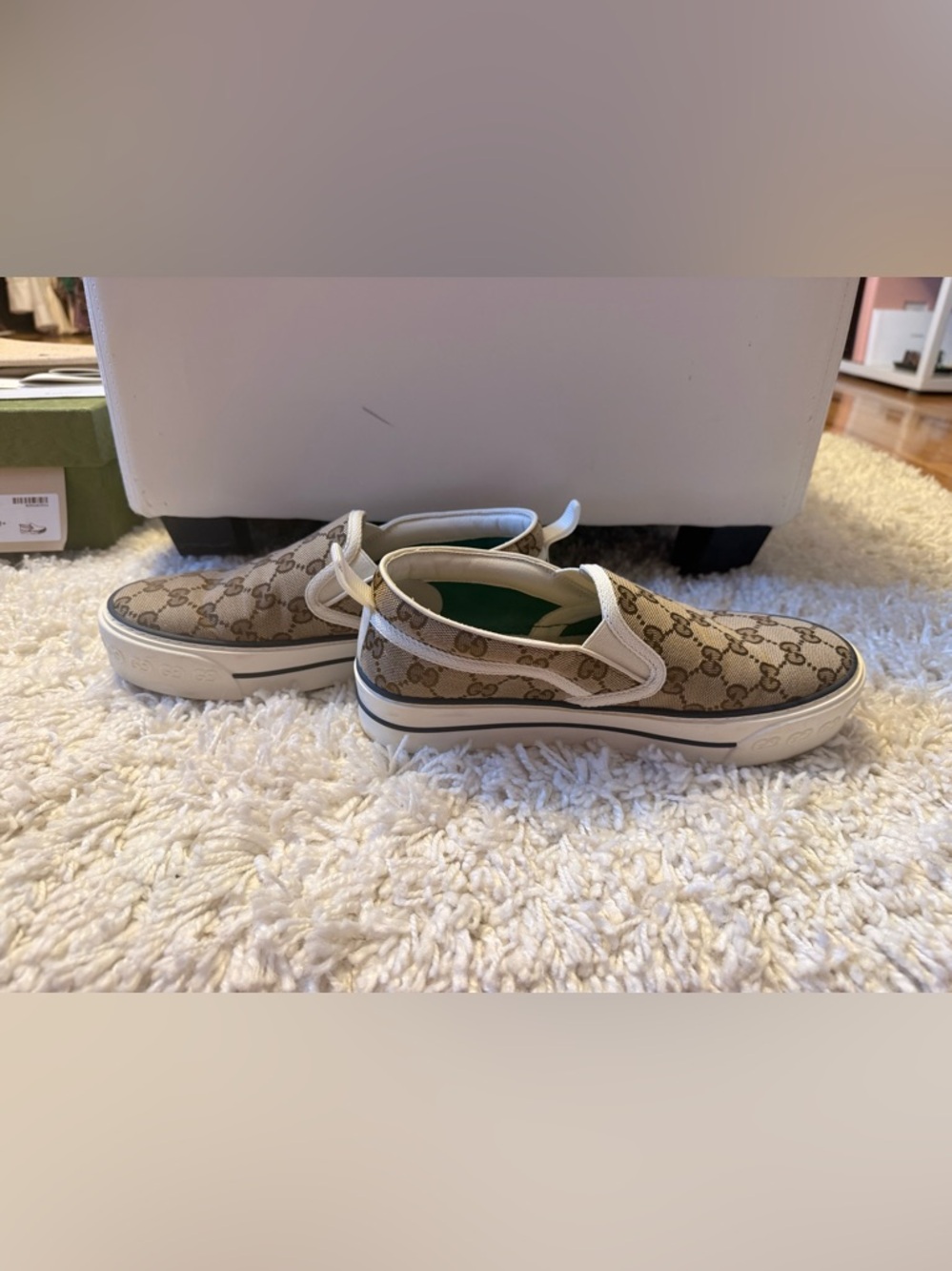 Gucci Sneakers - Picture 7 of 8